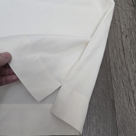 Orvis 100% Silk Blouse Cream Lux Business Basic Size Medium - Picture 6 of 9